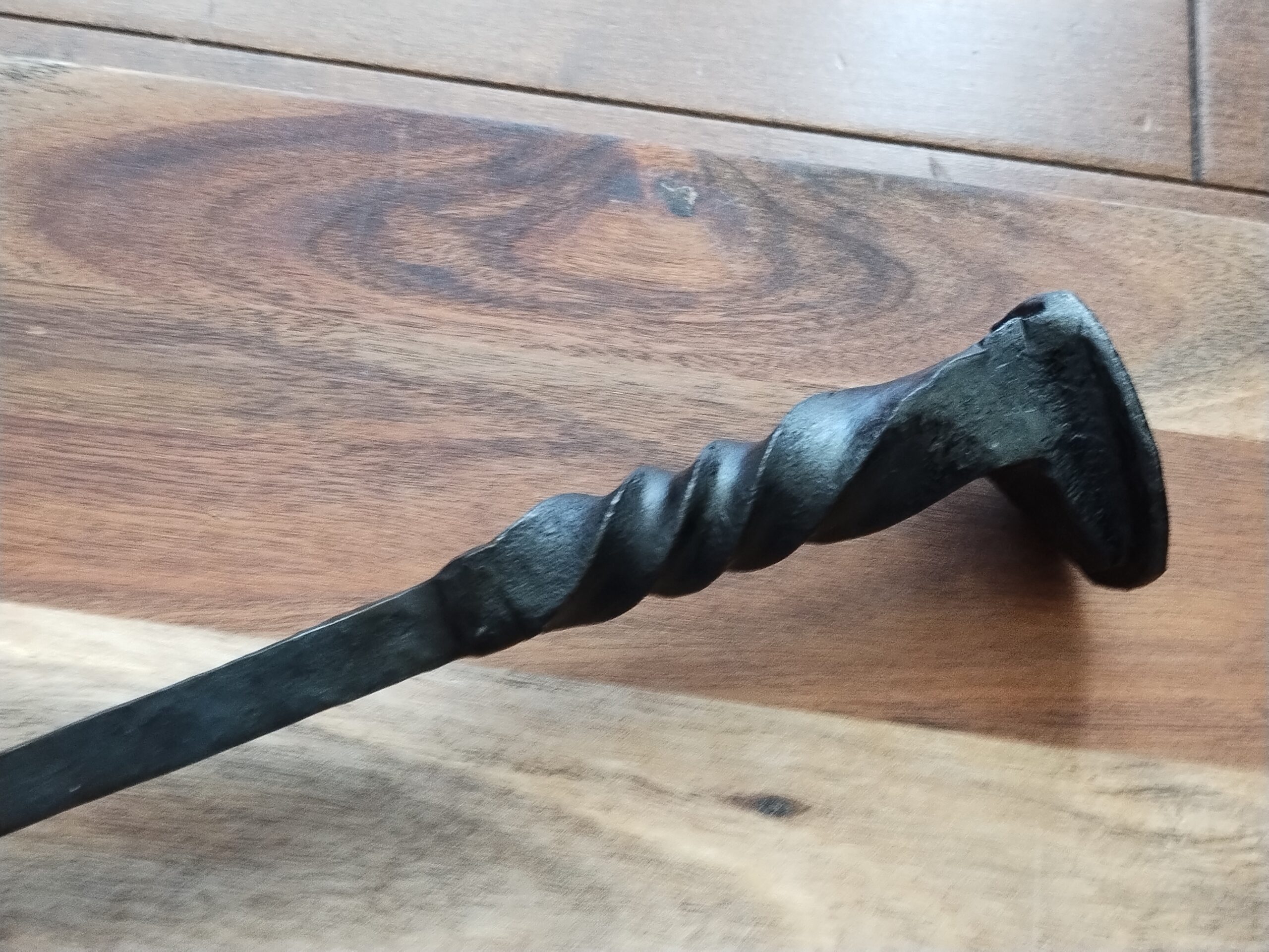 Hand forged BBQ meat flipper - Image 2